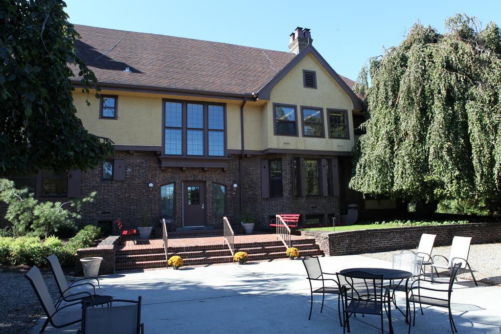 Rutgers University Inn And Conference Center New Brunswick Eksteriør bilde
